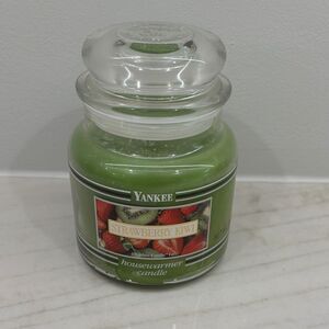 RARE Yankee Candle Black Band Strawberry Kiwi Jar 14.5 oz